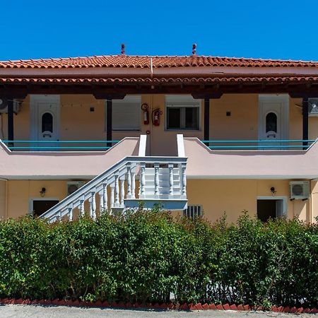 Agali Beach Pansion Mármaron Exterior foto