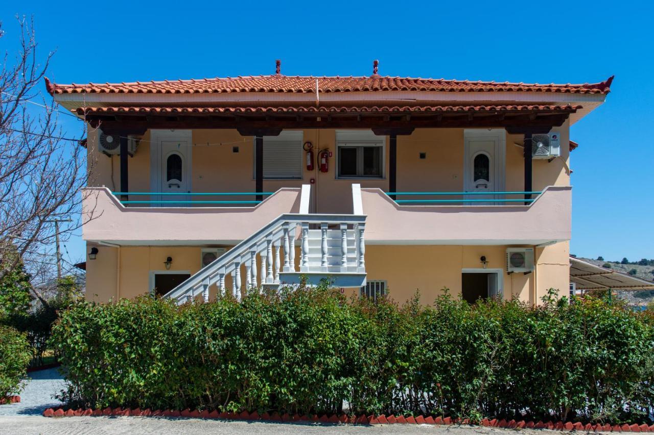 Agali Beach Pansion Mármaron Exterior foto