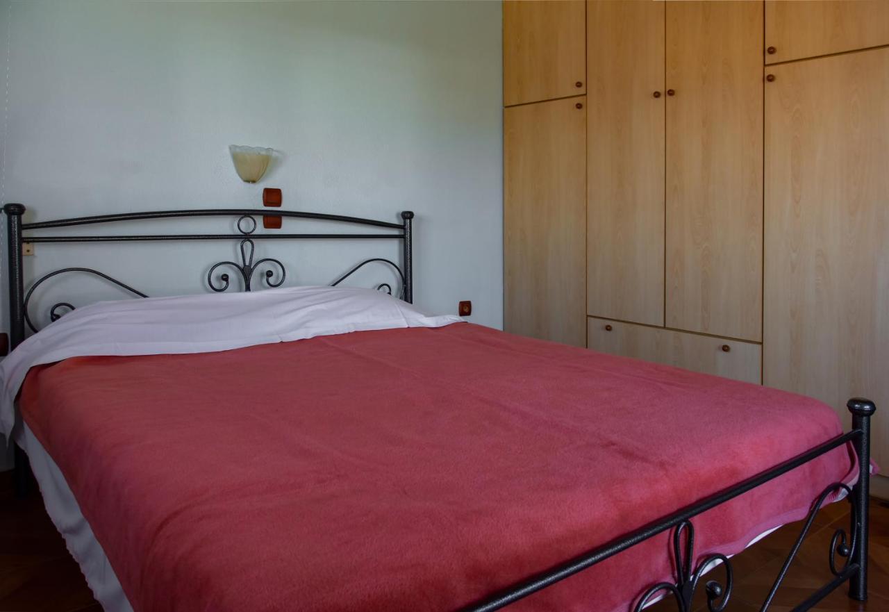 Agali Beach Pansion Mármaron Exterior foto
