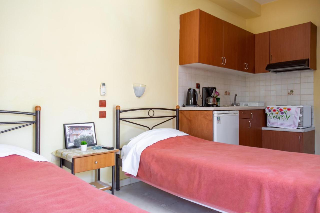 Agali Beach Pansion Mármaron Exterior foto